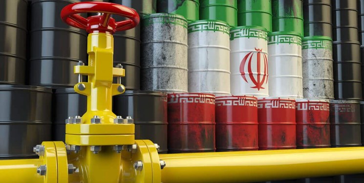 بلومبرگ: ایران خود را برای افزایش عرضه نفت به بازار آماده می کند