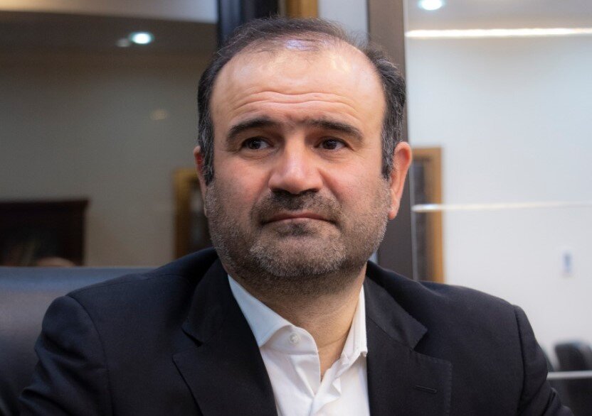 تأثیر حضور عضو مستقل هیئت‌مدیره بر اثربخشی حاکمیت شرکتی در ایران