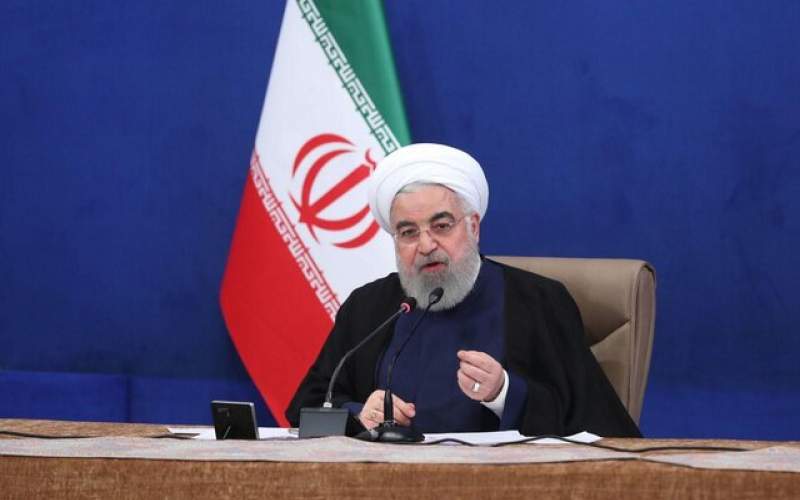کنایه‌ها و انتقادات شدید رئیس‌جمهور از مناظرات و دفاع از عملکرد دولت/ روحانی: نگذاشتیم جنگ شود